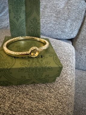 Gucci Gold-Tone Crystal Pavé Interlocking G Bangle Bracelet